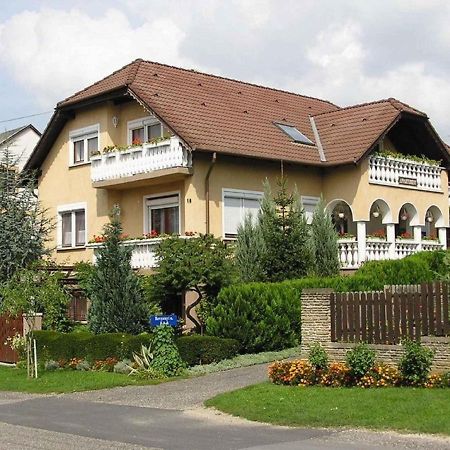 Apartment In Heviz/Balaton 18913 외부 사진